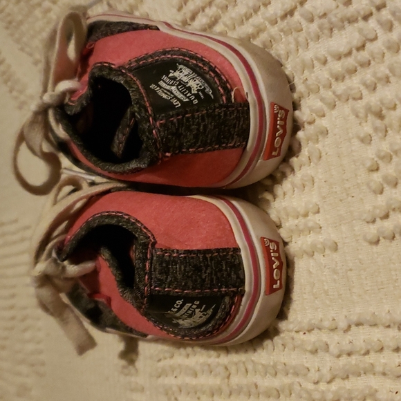 Levi's Sneakers - Picture 4 of 7